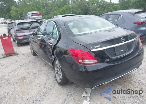 2016 Mercedes-Benz C 300 Luxury/Sport из США, поврежденный, VIN 55SWF4JB8GU133180